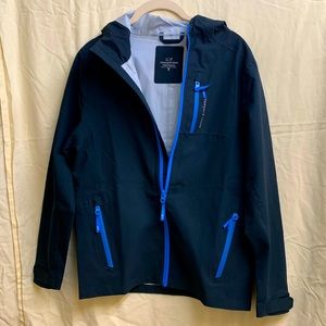 Vineyard vines performance raincoat medium youth 12-14
